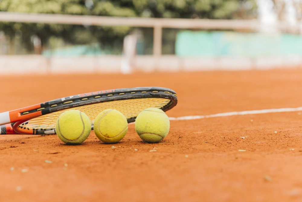 Racket on court in Poreč